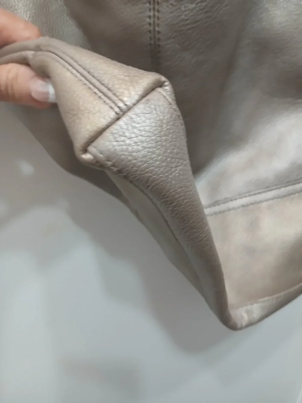 Banana Republic Leather Mailbag